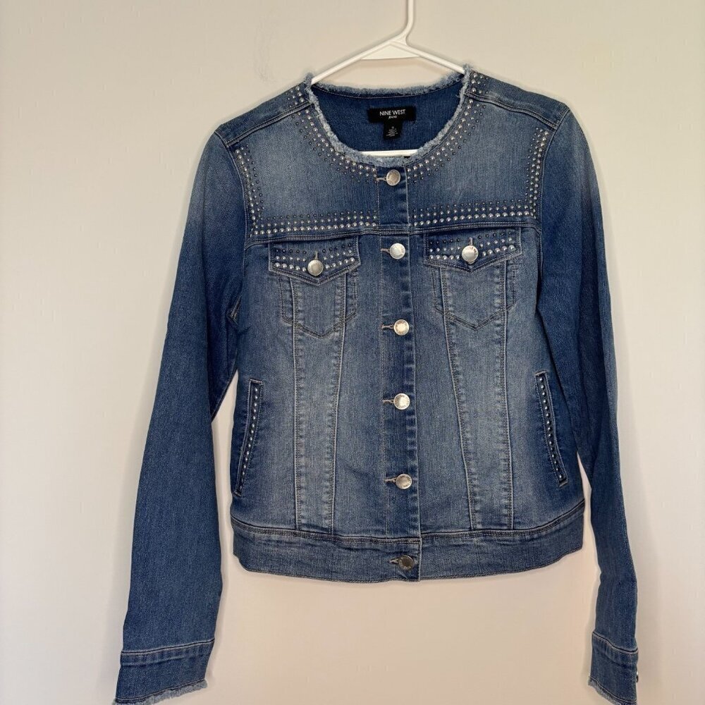 NINE WEST JEANS Denim Jacket Womens Small Studded Cropped Raw Edge Stretch
